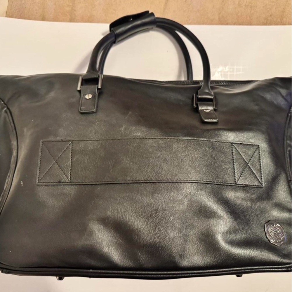 Vince Camuto Shiny Black Travel Bag - Picture 6 of 6